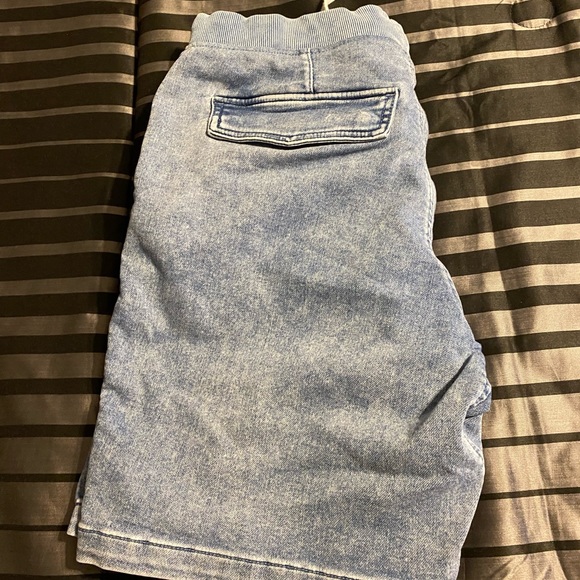 H&M JOGGER SHORTS WITH DRAWSTRING - Picture 7 of 7